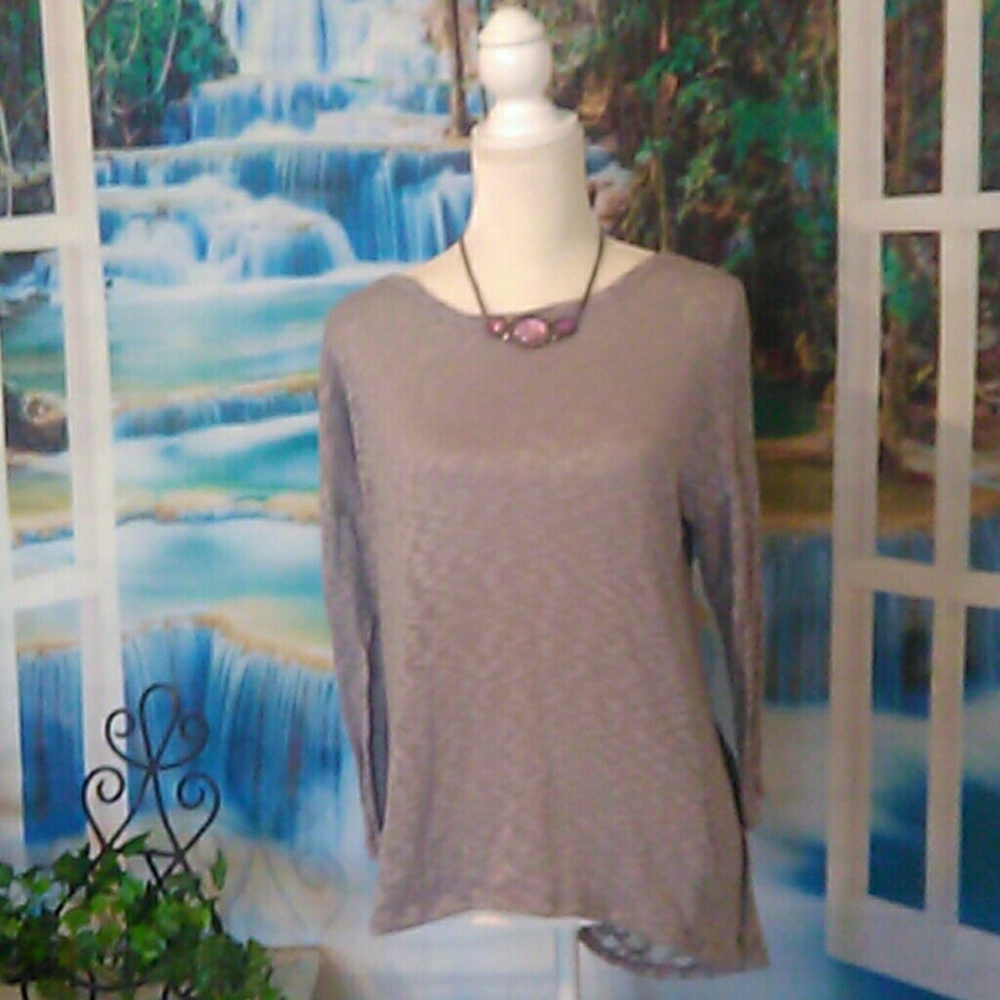 Size large love and let love gray lace top